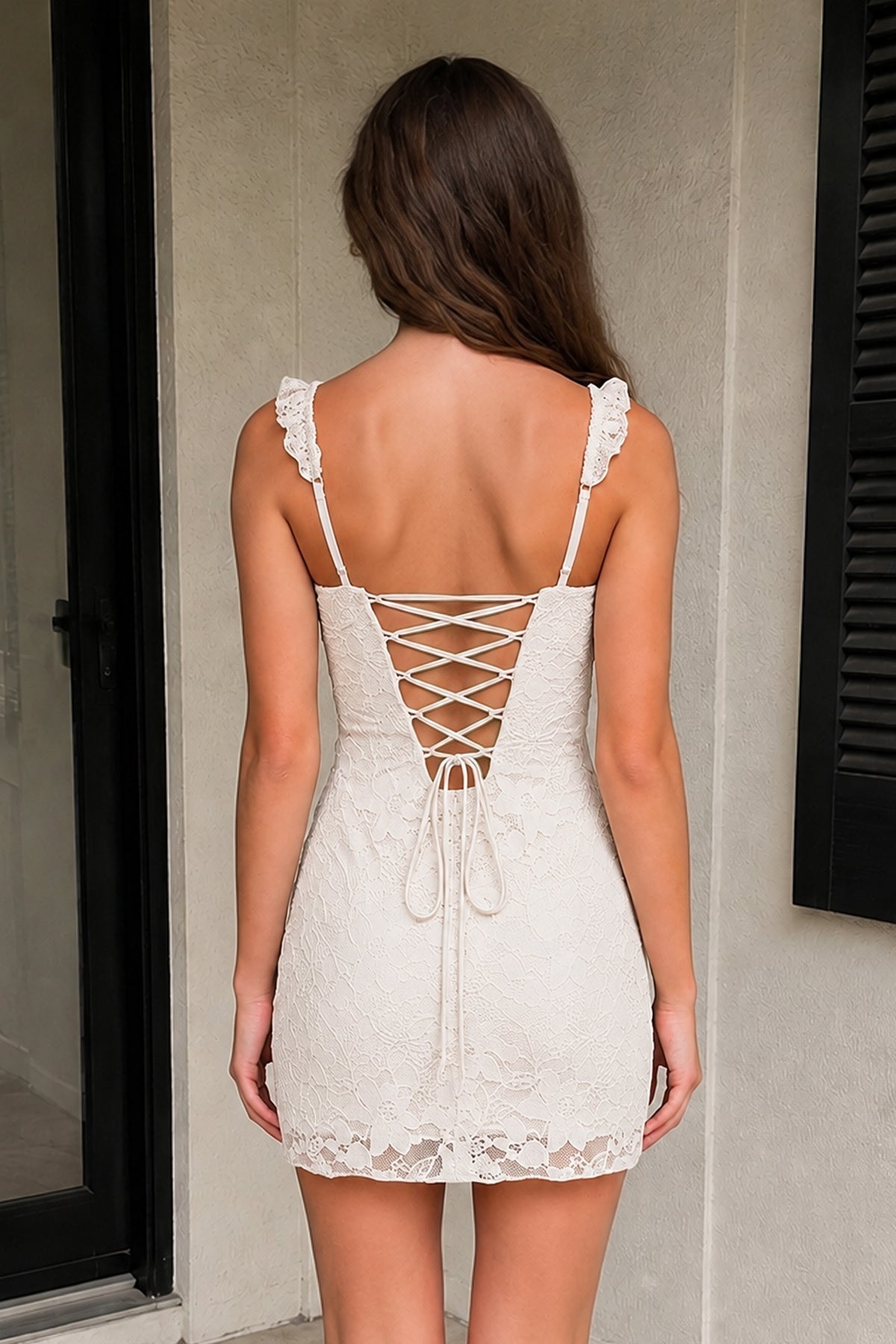 Yellow Sweetheart Lace Sheath Mini Homecoming Dress with Lace-Up Back